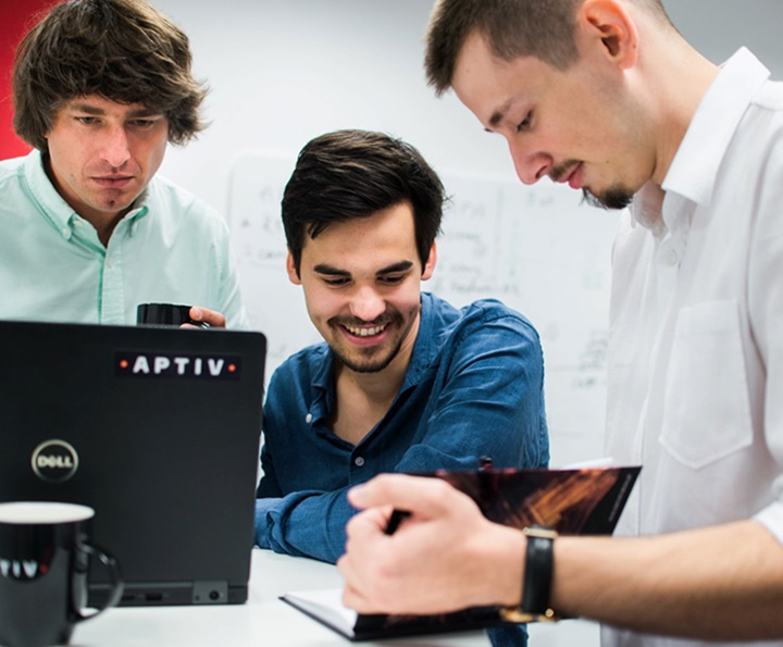 Hungarian Aptiv employees