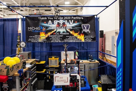 Aptiv stand