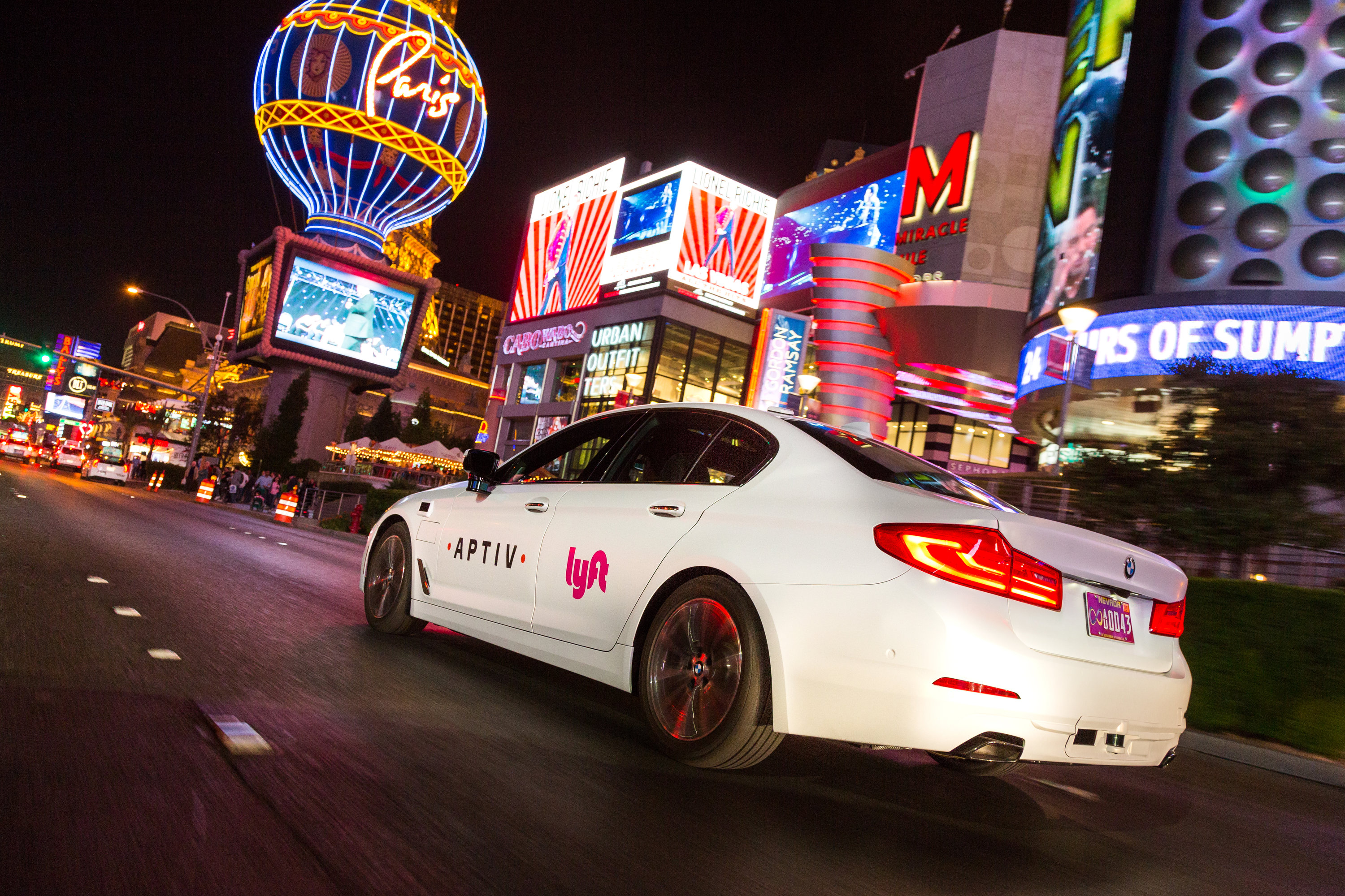 Lyft/Aptiv AV driving in Las Vegas