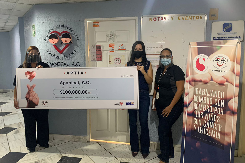 Empleados de Aptiv donan $315,000 pesos  a enfermos con cáncer y discapacidad